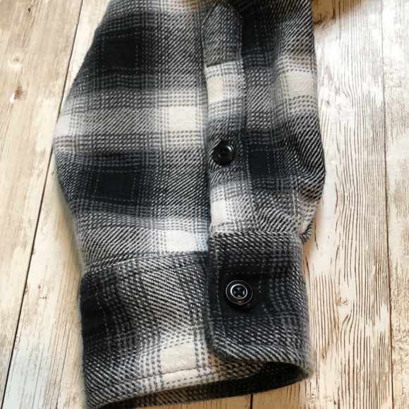 Lucky Brand Men's plaid flannel, spread collar, button frt, classic fit - sz L - Picture 10 of 13